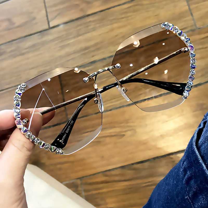 Diamond-Studded Women's Korean Trend Fashion Sunglasses