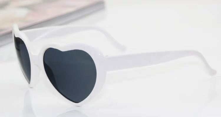Heart-shaped Lights Become Love Special Effects Sunglasses