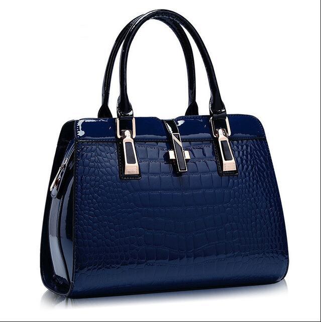 Casual women's fashion luxury high quality pocket designer handbag