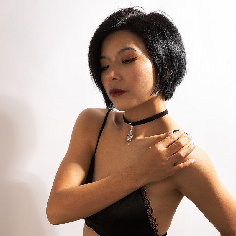 Chokers Witchy Gothic Grunge Collar Velvet Necklace Dark Jewelry