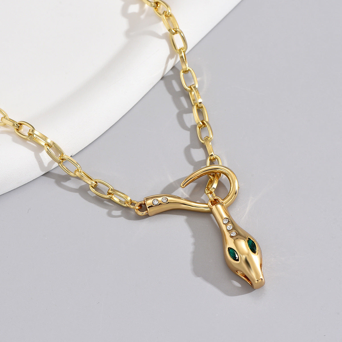 High Class 14K Elegant Metal Snake Series Diamond-studded Necklace