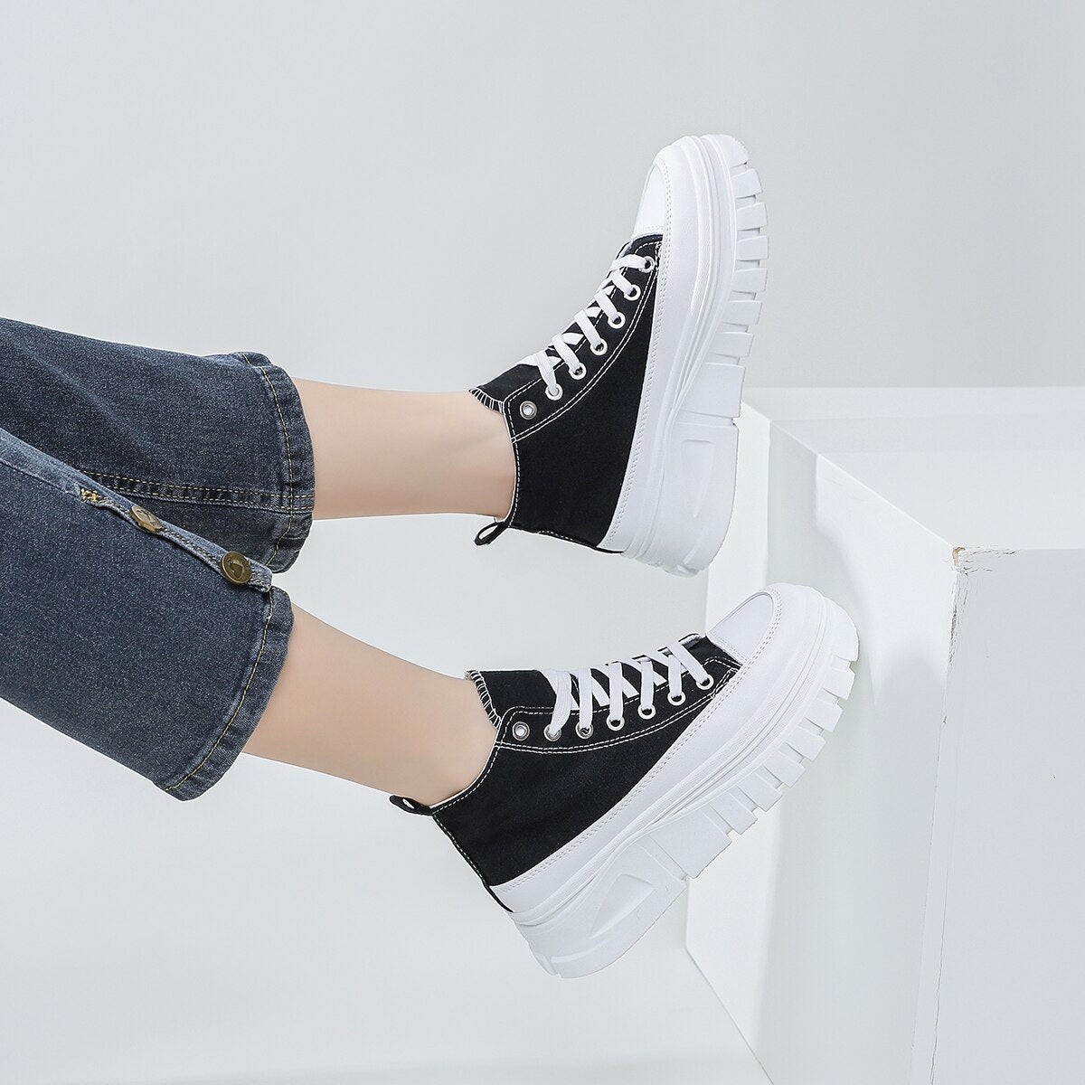 Women's Lace-Up Front High Top Flat Form Canvas Shoes