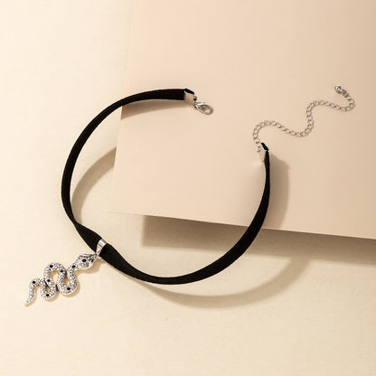 Chokers Witchy Gothic Grunge Collar Velvet Necklace Dark Jewelry - 16th Avenue